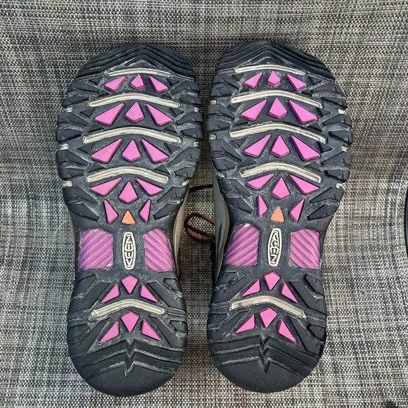 Keen Women's Targhee 3 Leather Waterproof Mid Height Hiking Boots Size 9 - Picture 6 of 7
